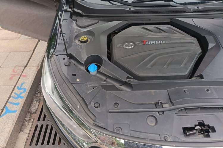 Used BAIC Beijing U7 2019 1.5T CVT New Smart Version China V Engine Bay Right