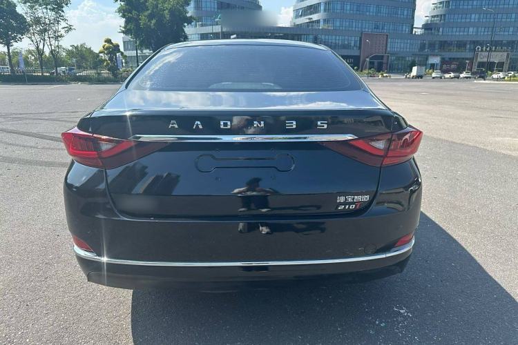 Used BAIC Beijing U7 2019 1.5T CVT New Smart Version China V Exterior 4