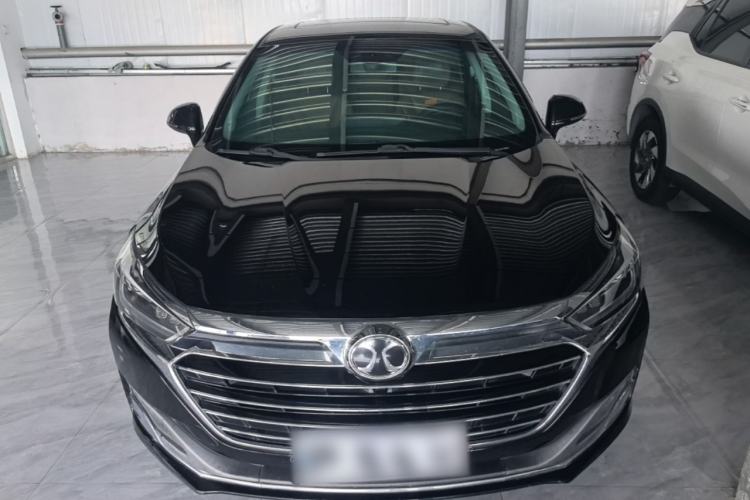 Used BAIC Beijing U7 2019 1.5T CVT New Smart Version China V Front