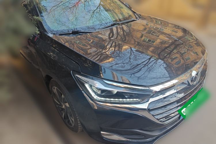 Used BAIC Beijing U7 2019 1.5T Manual Elite Version China VI Front Right 45 Deg
