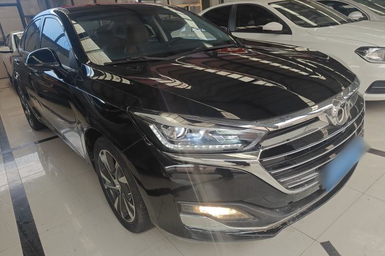 Used BAIC Beijing U7 2019 1.5T CVT New Smart Version China VI Emission Standard Front Right 45 Deg