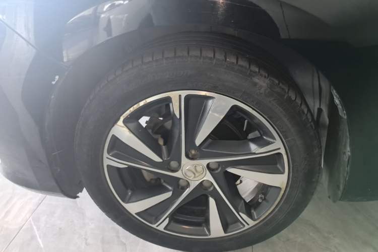 Used BAIC Beijing U7 2019 1.5T CVT New Smart Version China V Left Front Wheel Hub