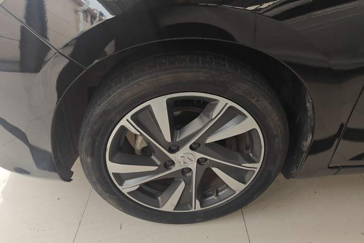 Used BAIC Beijing U7 2019 1.5T CVT New Smart Version China VI Emission Standard Left Front Wheel Hub