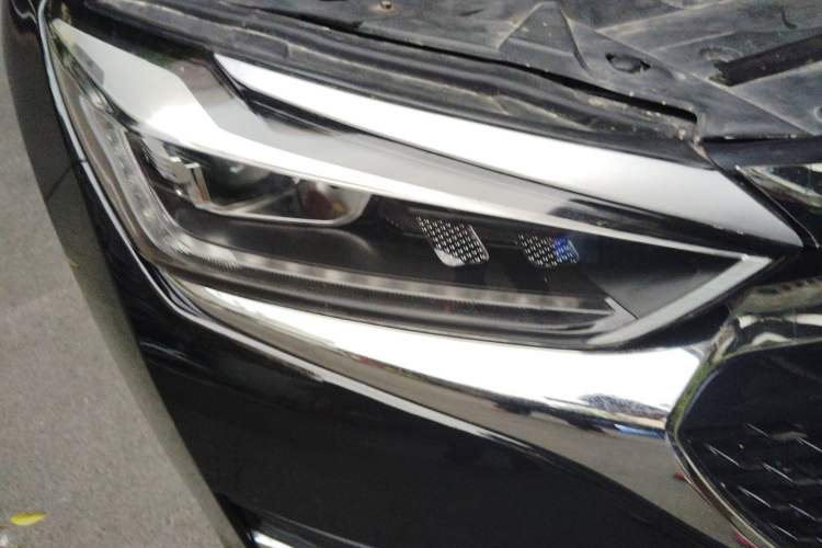 Used BAIC Beijing U7 2019 1.5T Manual Elite Version China VI Right Front Headlight