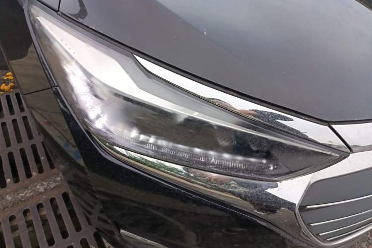 Used BAIC Beijing U7 2019 1.5T CVT New Smart Version China V Right Front Headlight