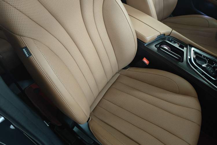 Used BAIC Beijing U7 2019 1.5T CVT New Smart Version China VI Emission Standard Right Front Seat