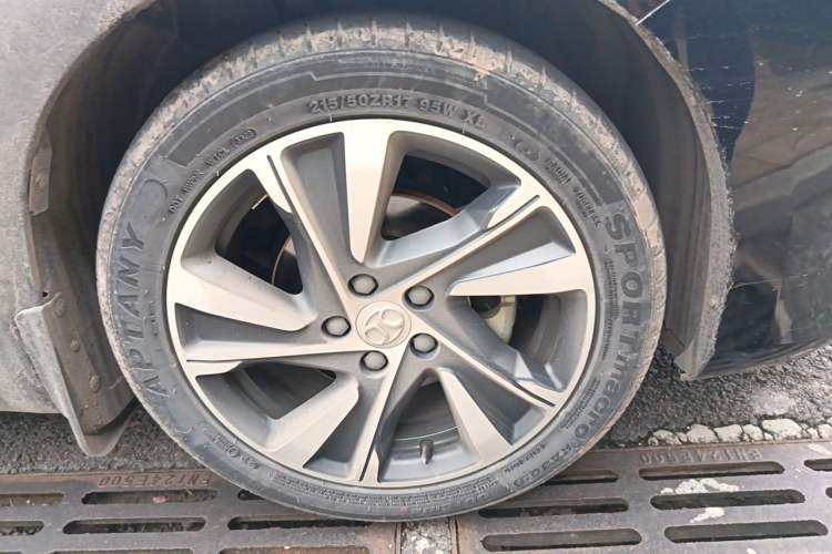 Used BAIC Beijing U7 2019 1.5T CVT New Smart Version China V Right Front Wheel Hub