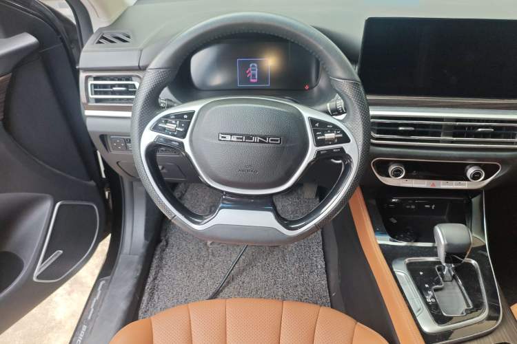 Used BAIC Beijing U7 2019 1.5T CVT New Smart Version China VI Emission Standard Steering Wheel