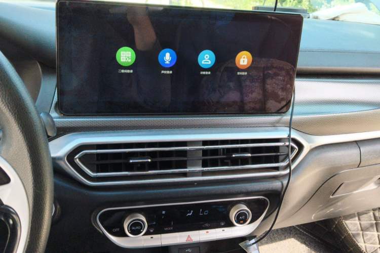 Used BAIC Beijing U7 2019 1.5T Manual Elite Version China V Emission Standard Audio And AC Panel