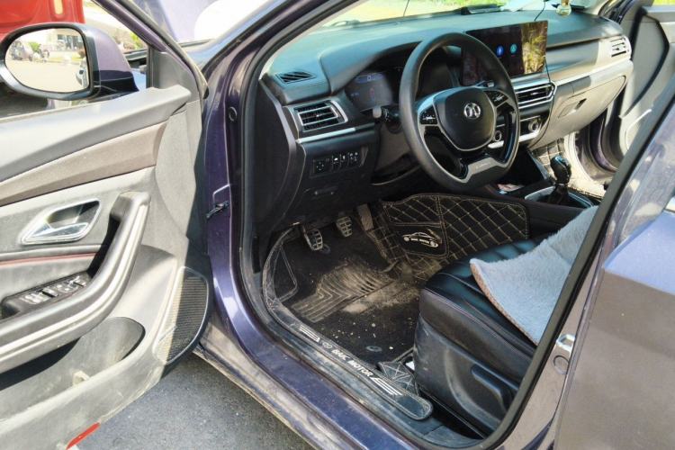 Used BAIC Beijing U7 2019 1.5T Manual Elite Version China V Emission Standard Driver Seat