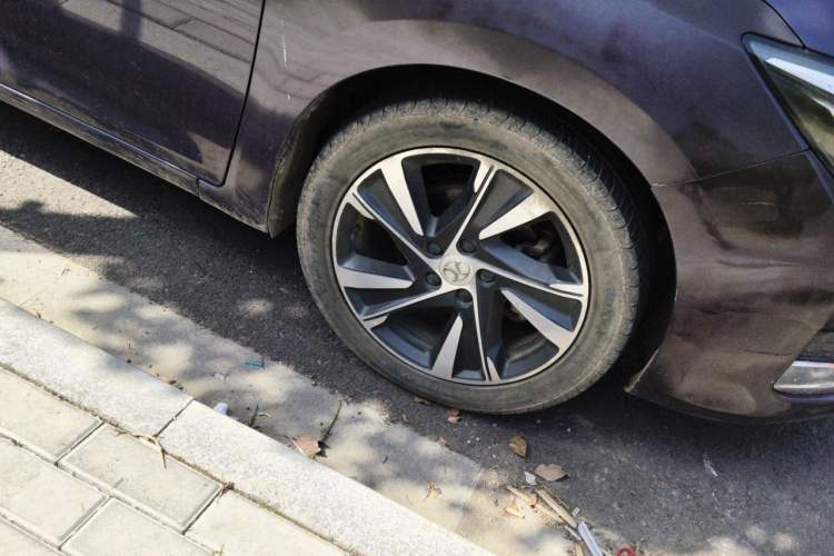Used BAIC Beijing U7 2019 1.5T Manual Elite Version China V Emission Standard Right Front Wheel Hub