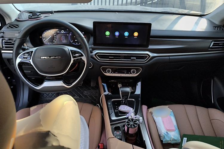 Used BAIC Beijing U7 2019 1.5T CVT New Smart Version China VI Emission Standard Center Console