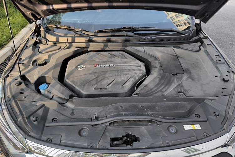 Used BAIC Beijing U7 2019 1.5T CVT New Smart Version China VI Emission Standard Engine Bay