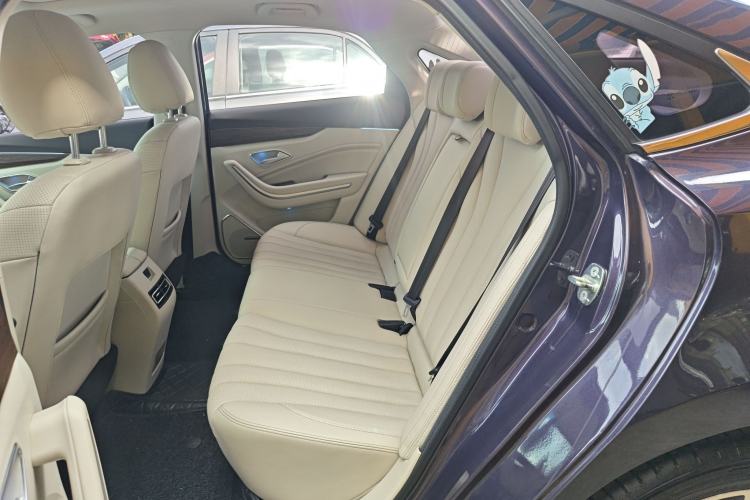 Used BAIC Beijing U7 2019 1.5T CVT New Smart Version China V Interior 4