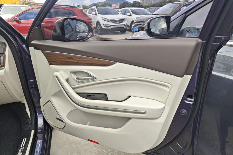 Used BAIC Beijing U7 2019 1.5T CVT New Smart Version China V Interior 5