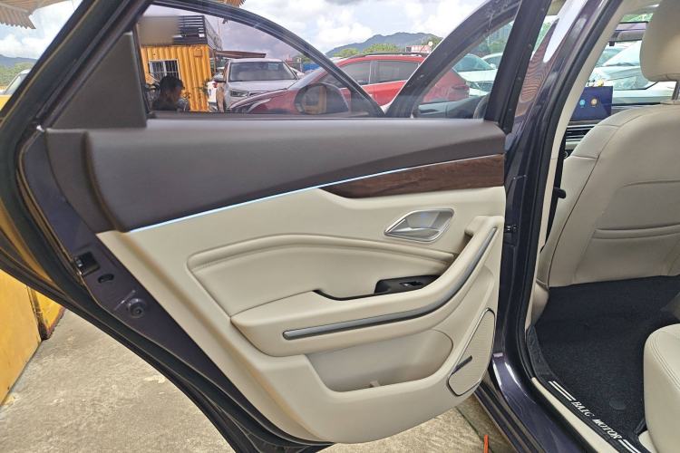 Used BAIC Beijing U7 2019 1.5T CVT New Smart Version China V Interior 8