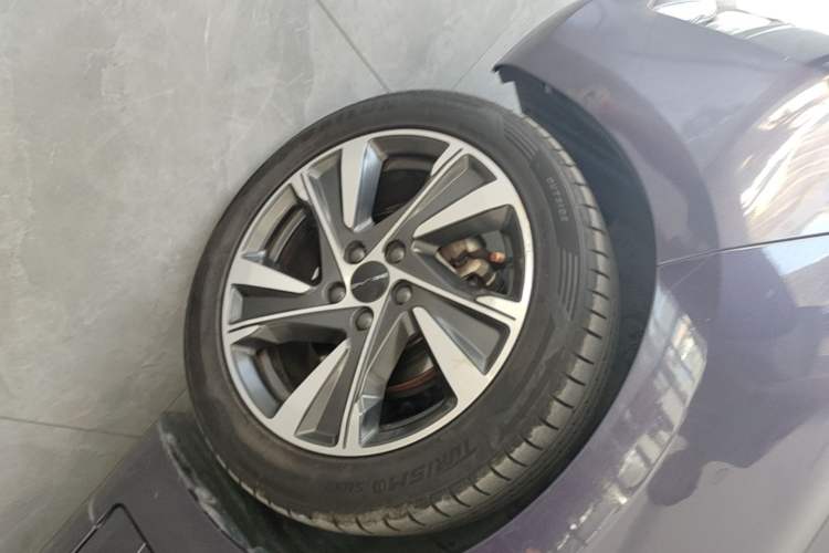 Used BAIC Beijing U7 2019 1.5T CVT New Smart Version China VI Emission Standard Left Front Wheel Hub