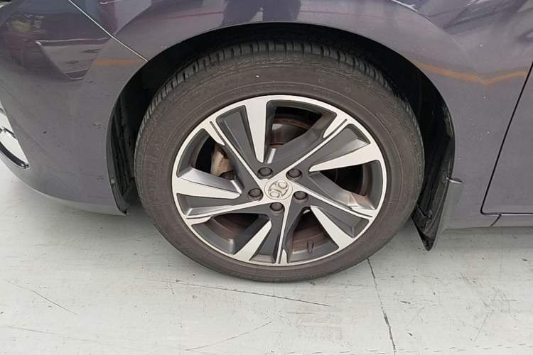 Used BAIC Beijing U7 2019 1.5T CVT New Smart Version China V Left Front Wheel Hub