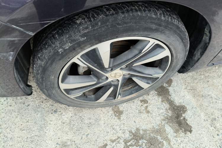 Used BAIC Beijing U7 2019 1.5T CVT New Smart Version China V Left Front Wheel Hub