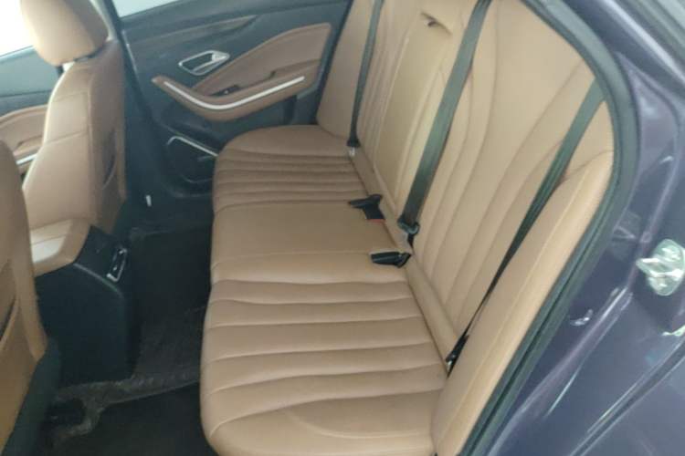 Used BAIC Beijing U7 2019 1.5T CVT New Smart Version China VI Emission Standard Left Rear Seat