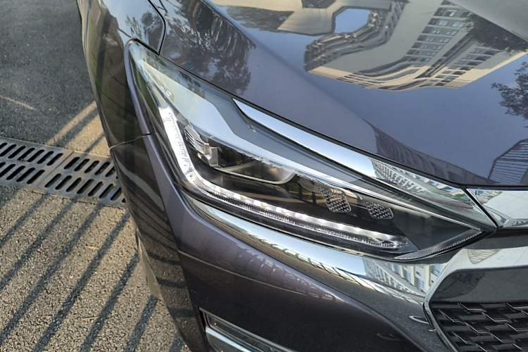 Used BAIC Beijing U7 2019 1.5T CVT New Smart Version China VI Emission Standard Right Front Headlight