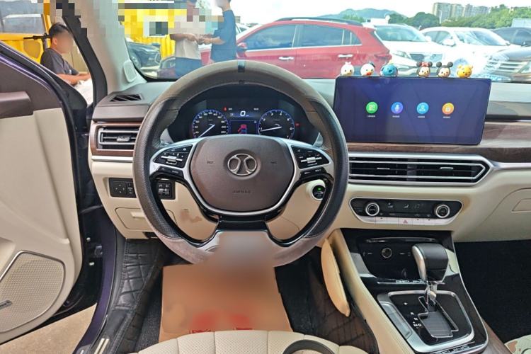 Used BAIC Beijing U7 2019 1.5T CVT New Smart Version China V Steering Wheel