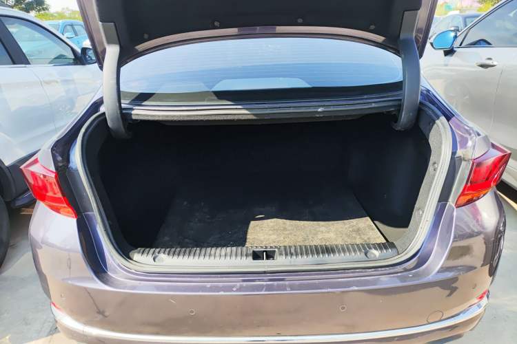 Used BAIC Beijing U7 2019 1.5T CVT Elite Version China VI Trunk