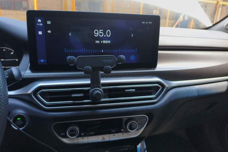Used BAIC Beijing U7 2019 1.5T CVT Elite Version China VI Audio And AC Panel