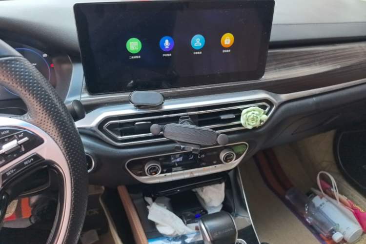 Used BAIC Beijing U7 2019 1.5T CVT New Smart Version China V Audio And AC Panel
