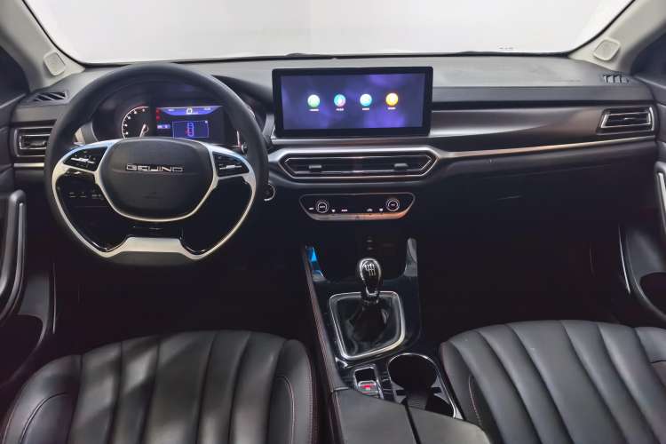 Used BAIC Beijing U7 2019 1.5T Manual Elite Version China VI Center Console