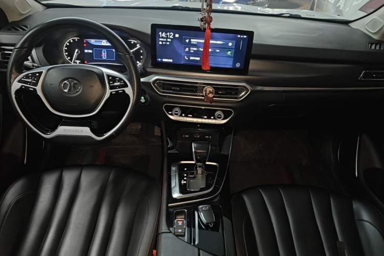 Used BAIC Beijing U7 2019 1.5T CVT Elite Version China VI Center Console