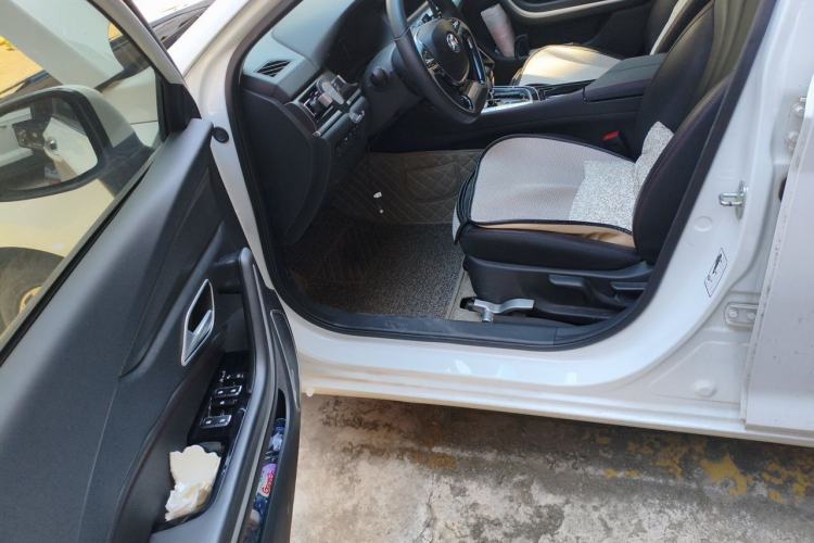 Used BAIC Beijing U7 2019 1.5T CVT Elite Version China VI Driver Seat