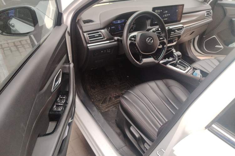 Used BAIC Beijing U7 2019 1.5T CVT Elite Edition China V Driver Seat