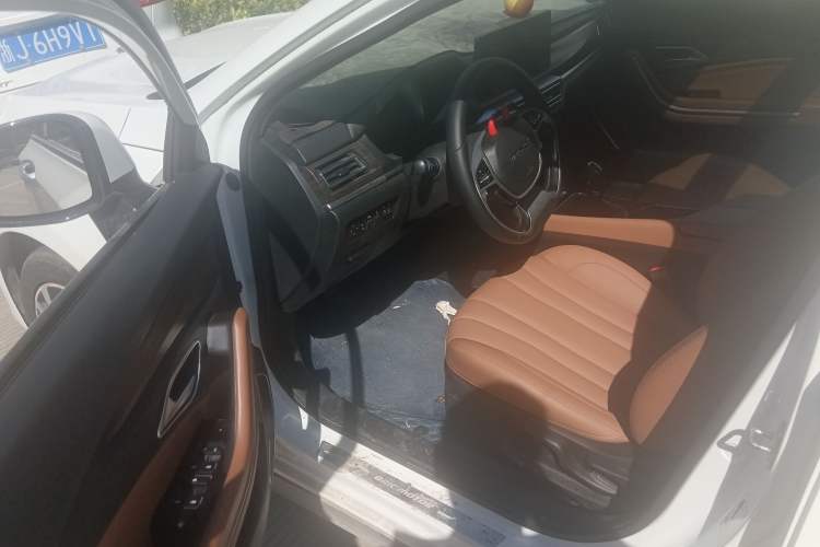 Used BAIC Beijing U7 2019 1.5T Manual New Smart Version China VI Driver Seat