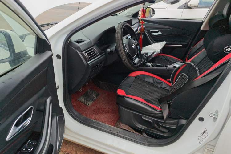 Used BAIC Beijing U7 2019 1.5T Manual Elite Version China V Emission Standard Driver Seat
