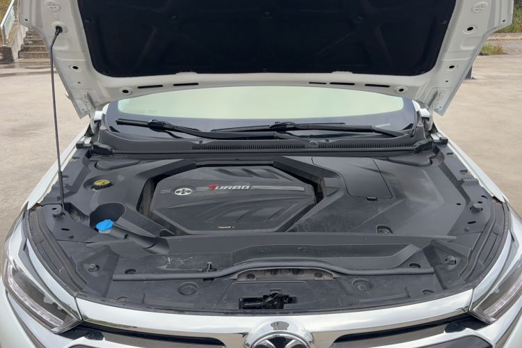 Used BAIC Beijing U7 2019 1.5T CVT New Smart Version China VI Emission Standard Engine Bay