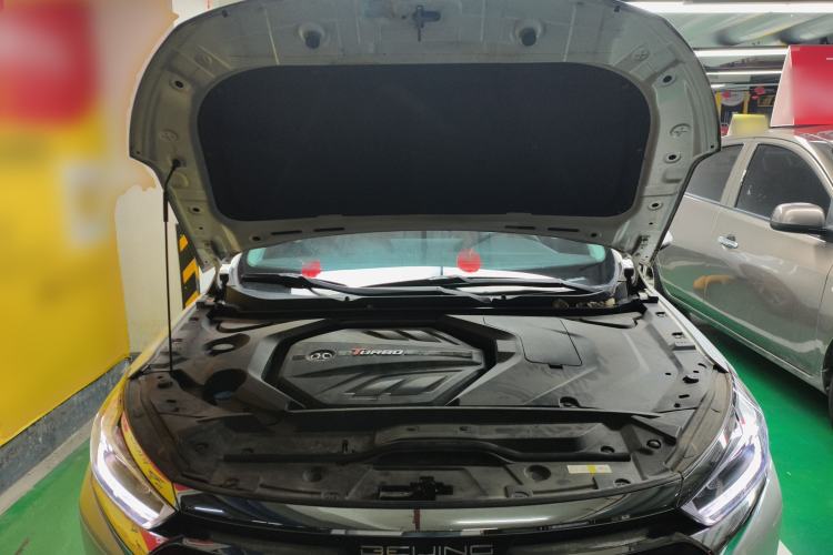 Used BAIC Beijing U7 2019 1.5T CVT New Smart Version China VI Emission Standard Engine Bay