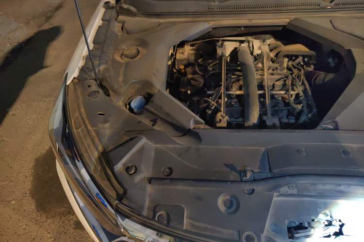 Used BAIC Beijing U7 2019 1.5T CVT New Smart Version China V Engine Bay Right