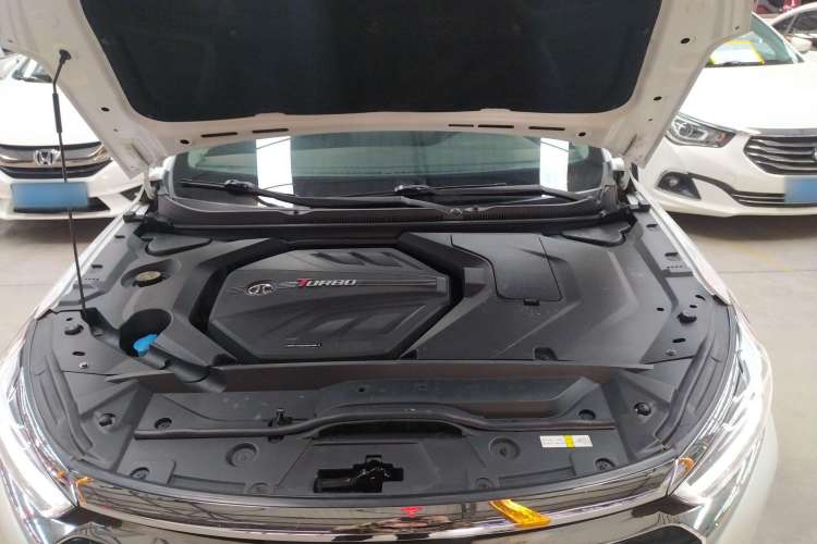 Used BAIC Beijing U7 2019 1.5T CVT Elite Version China VI Engine Bay