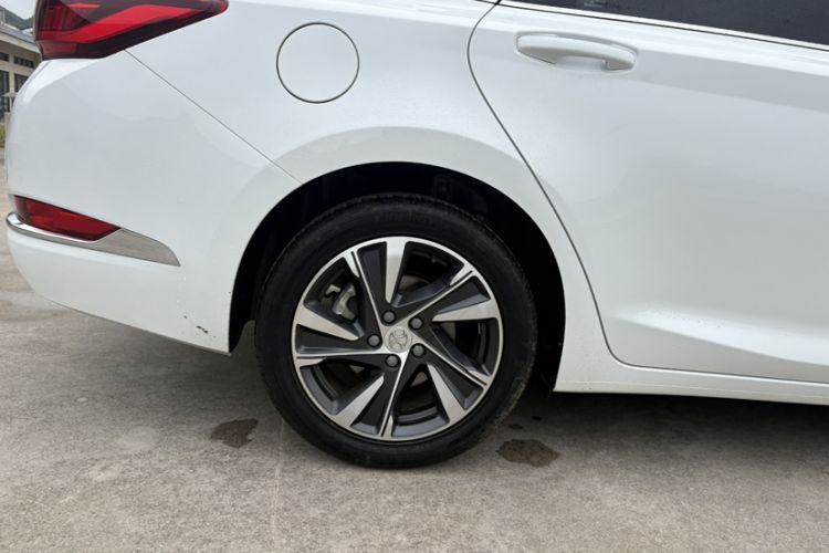 Used BAIC Beijing U7 2019 1.5T CVT New Smart Version China VI Emission Standard Exterior 10