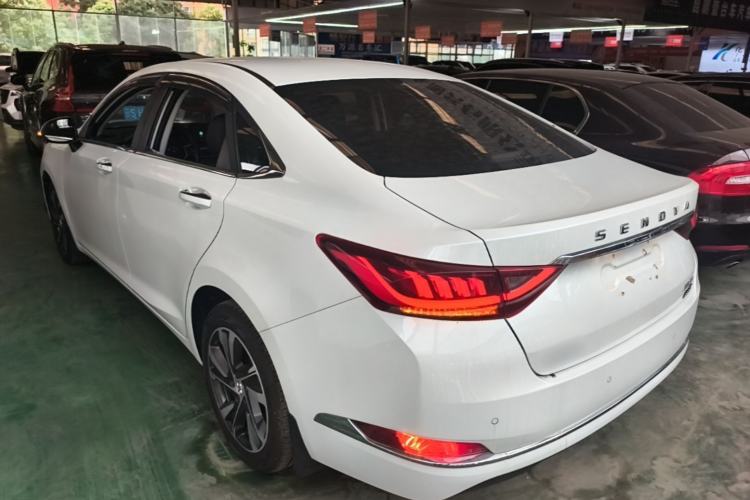 Used BAIC Beijing U7 2019 1.5T Manual Elite Version China VI Exterior 2