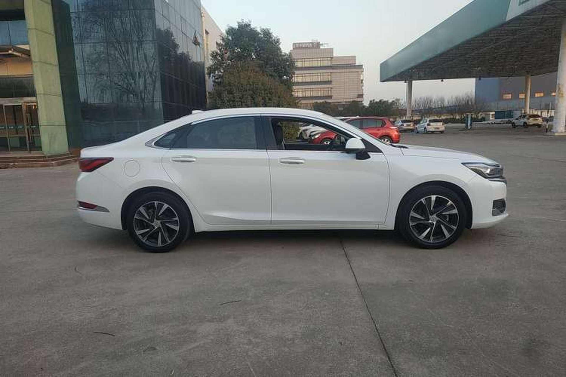 Used BAIC Beijing U7 2019 1.5T CVT Elite Edition China V Exterior 2