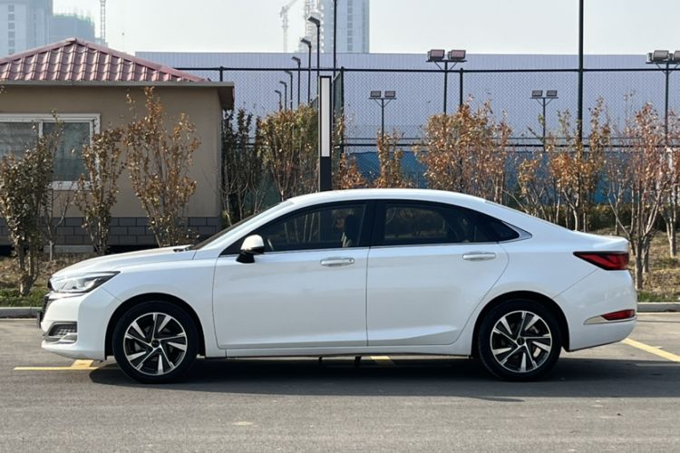 Used BAIC Beijing U7 2019 1.5T CVT Elite Edition China V Exterior 3