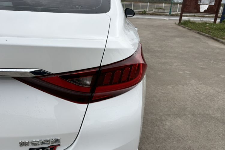 Used BAIC Beijing U7 2019 1.5T CVT New Smart Version China VI Emission Standard Exterior 5