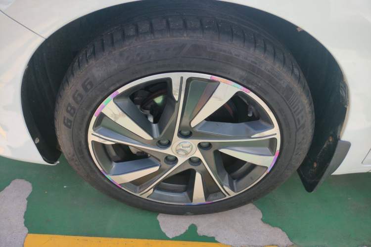 Used BAIC Beijing U7 2019 1.5T Manual Elite Version China V Emission Standard Exterior 7