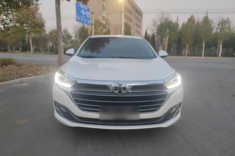 Used BAIC Beijing U7 2019 1.5T CVT New Smart Version China V Front