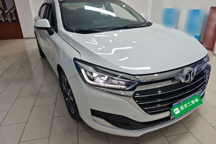 Used BAIC Beijing U7 2019 1.5T Manual Elite Version China VI Front Right 45 Deg