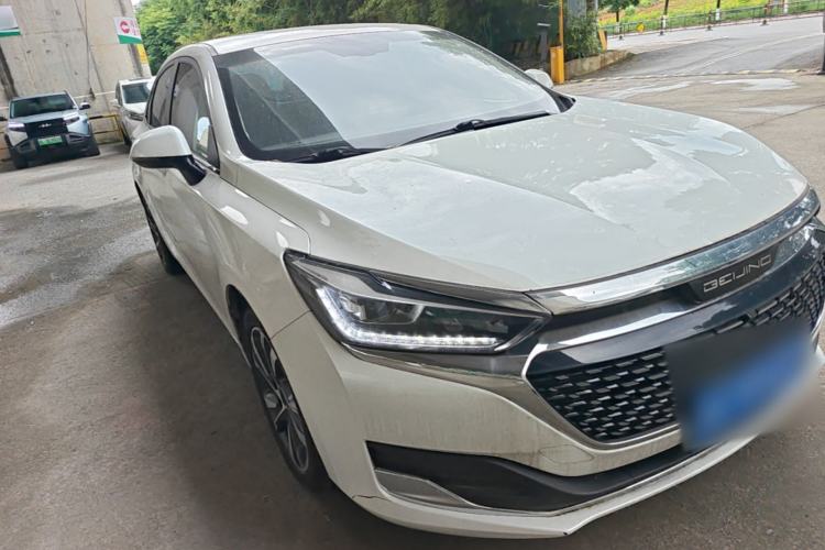Used BAIC Beijing U7 2019 1.5T CVT Elite Version China VI Front Right 45 Deg