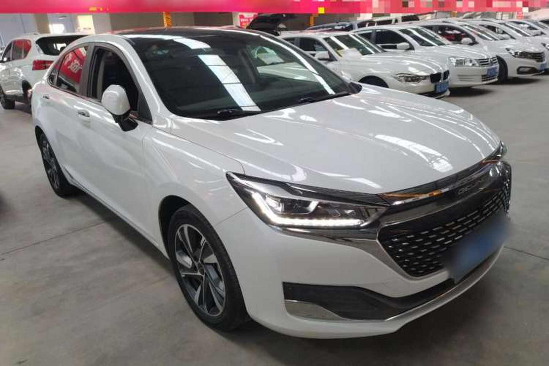 Used BAIC Beijing U7 2019 1.5T CVT Elite Version China VI Front Right 45 Deg