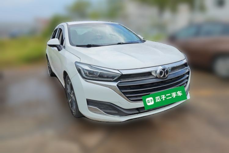Used BAIC Beijing U7 2019 1.5T Manual Elite Version China V Emission Standard Front Right 45 Deg